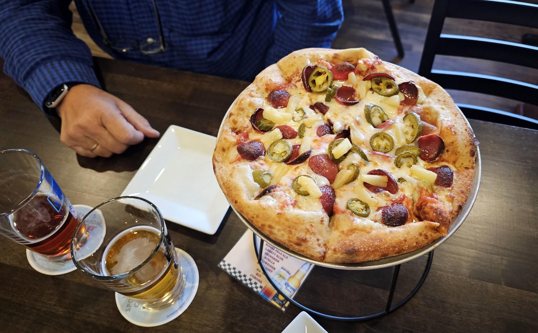 Riverton Station Pizza, Bar & Grill